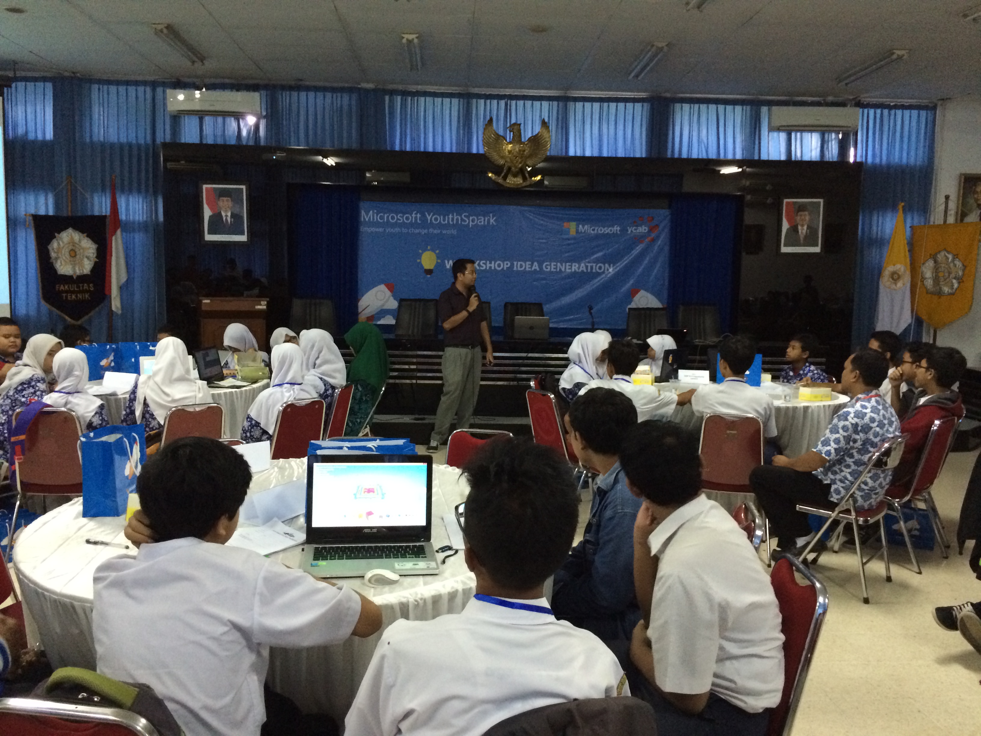 YouthSpark Idea Generation Workshop - Creating Game Storyboard